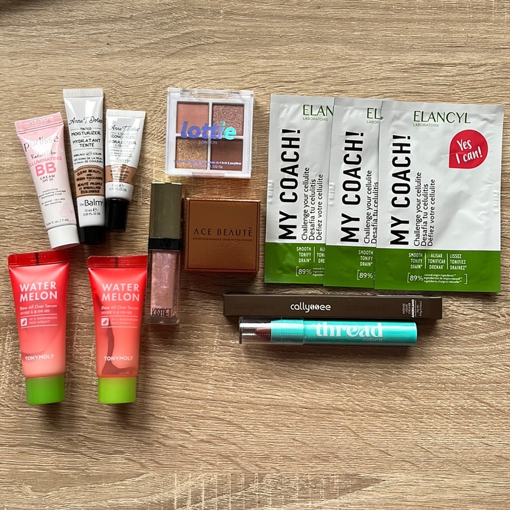 Makeup Beauty Bundle- 13 pieces